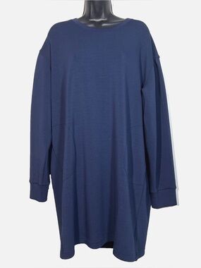 SPANX XL Dress Air Essentials 
Lightweight long sleeved shift 
Blue sweatshirt